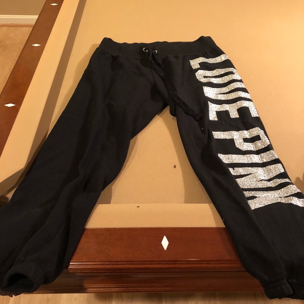 Pink ankle crop sweatpants
